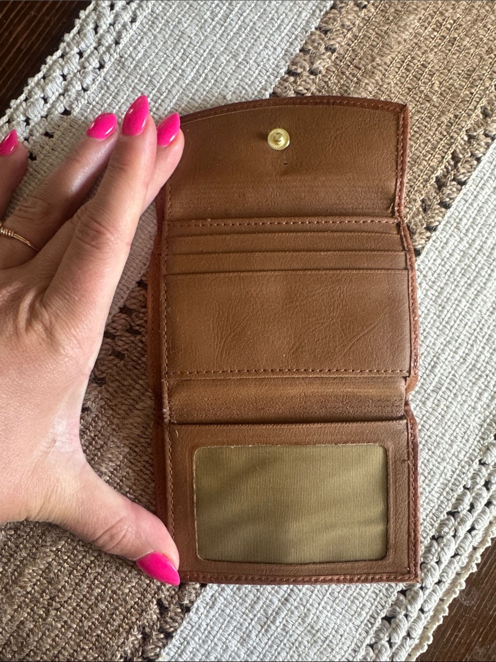 Rolf’s Compact Brown Leather Wallet - Picture 3 of 4
